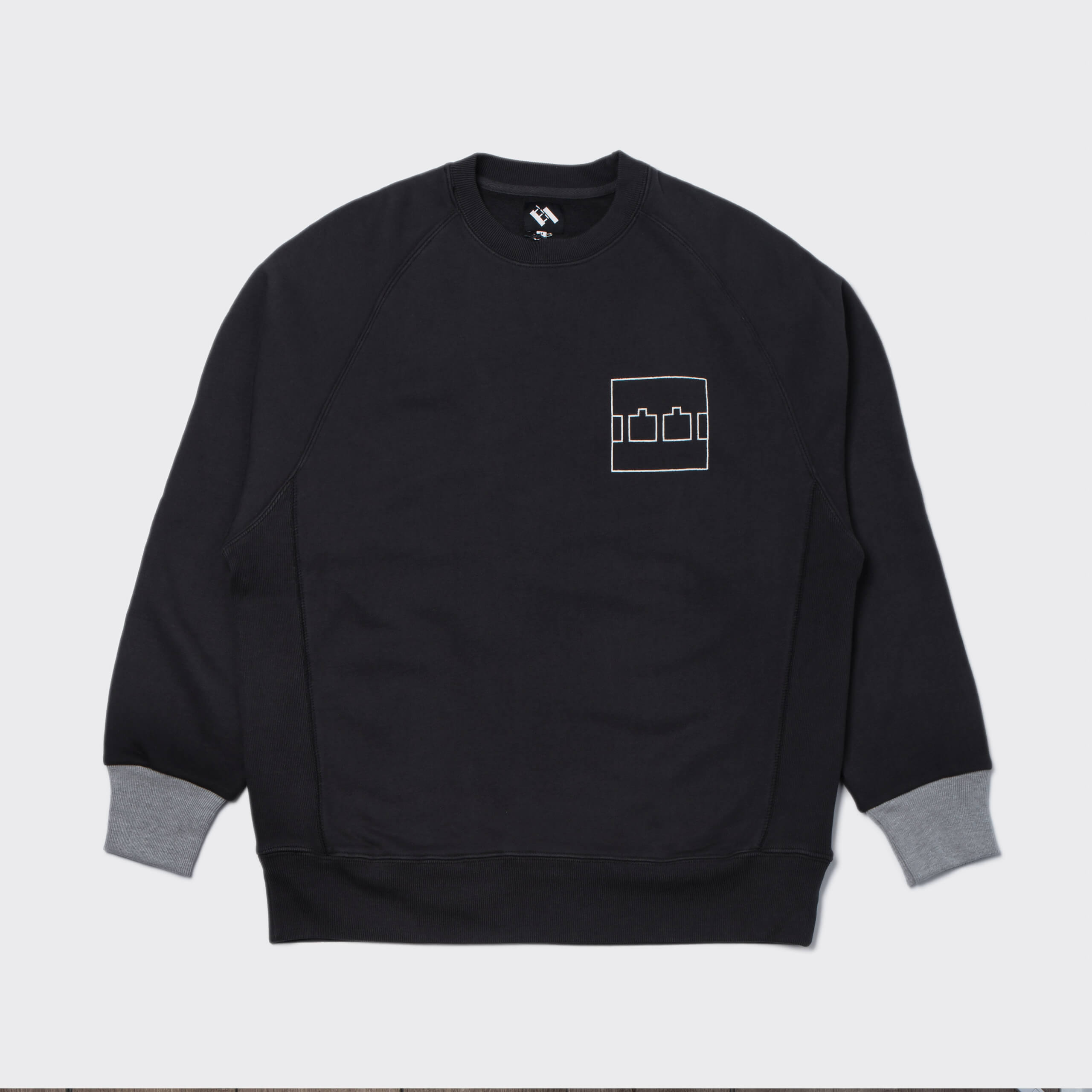 crewneck-sweatshirt-black_p2